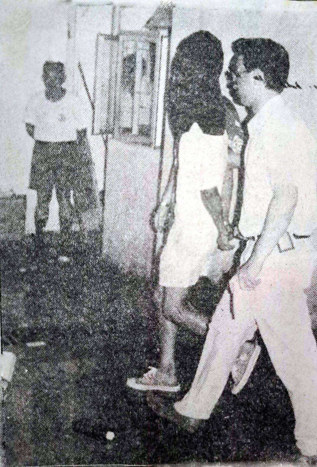 A suspect in connection with the murder of Lee She-leung being escorted back to the crime scene. Photo: SCMP