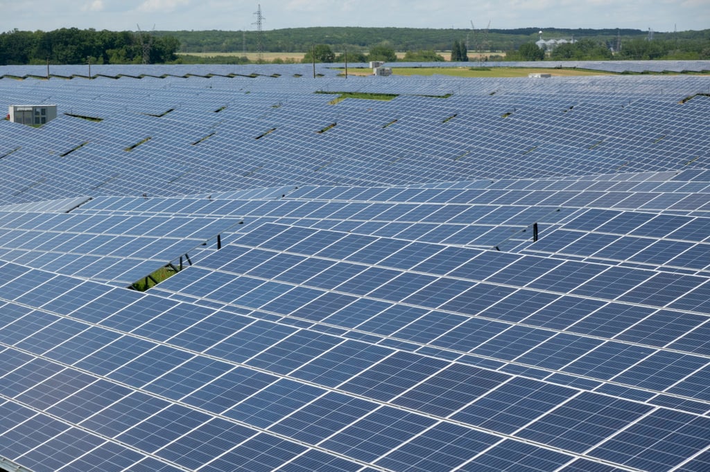 This photo taken on May 27, 2021 shows the Kaposvar solar power plant built by China National Machinery Import and Export Corporation (CMC) in Kaposvar, Hungary. Photo: Xinhua This photo taken on May 27, 2021 shows the Kaposvar solar power plant built by China National Machinery Import and Export Corporation (CMC) in Kaposvar, Hungary. Photo: Xinhua