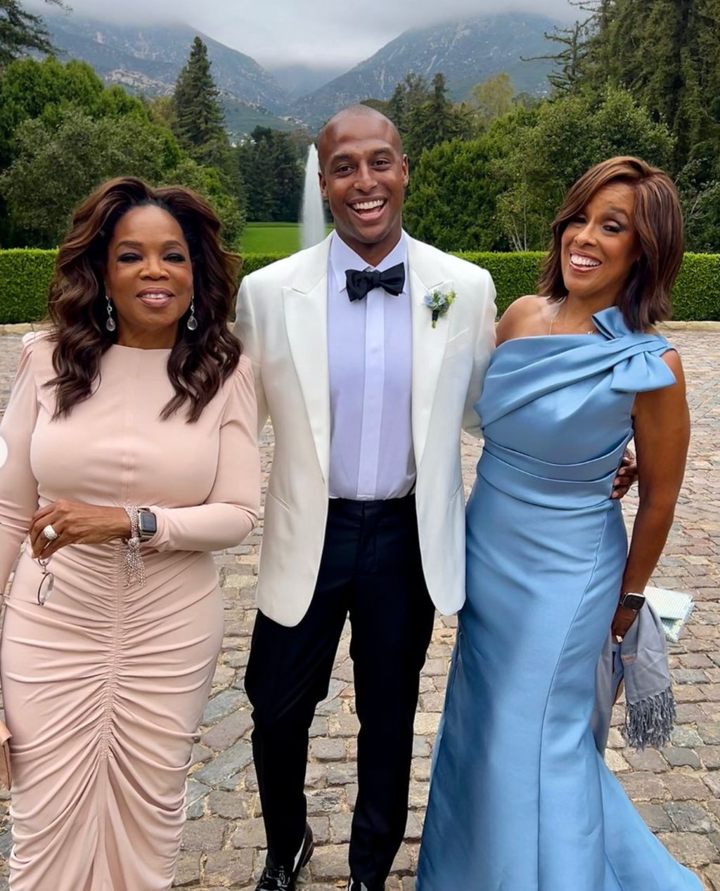 Oprah Winfrey, William Bumpus Jr and his mum Gayle King at his recent wedding. Photo: @gayleking/Instagram Oprah Winfrey, William Bumpus Jr and his mum Gayle King at his recent wedding. Photo: @gayleking/Instagram