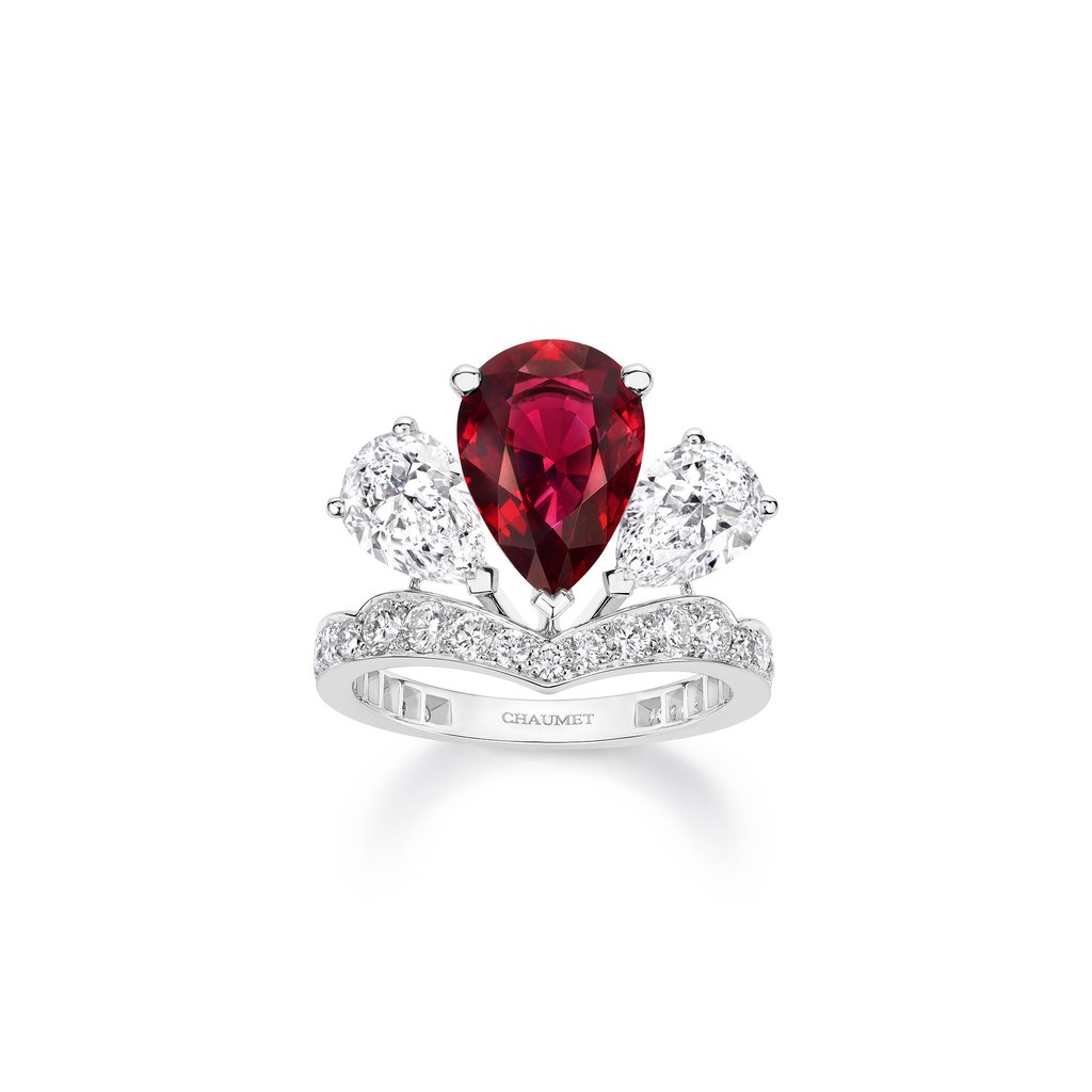 A diamond ring featuring a ruby from the Chaumet en Scène high jewellery collection