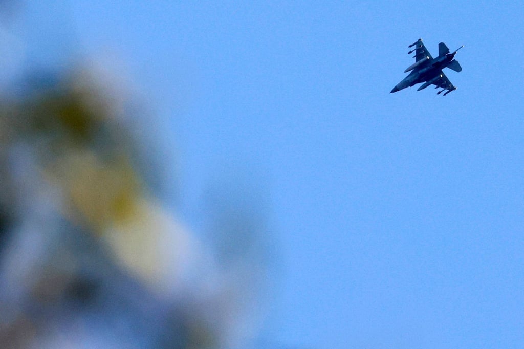 An Israeli fighter jet flies over the border area between northern Israel and southern Lebanon. Photo: AFP An Israeli fighter jet flies over the border area between northern Israel and southern Lebanon. Photo: AFP