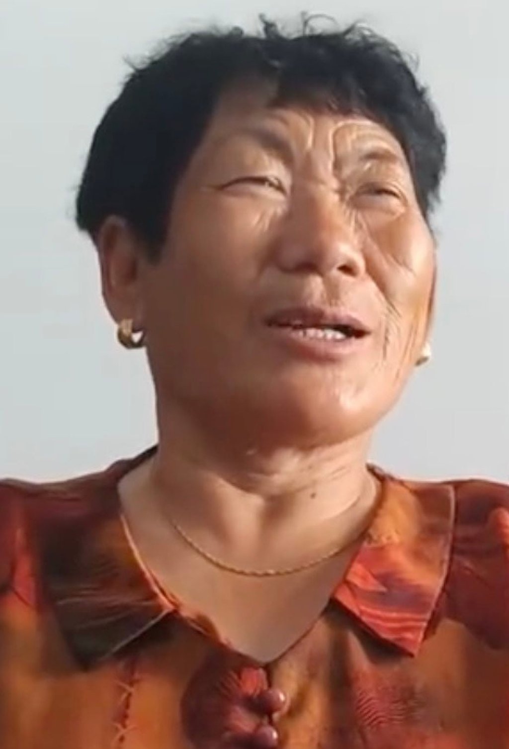 The elderly recipient of the unusual transfers had never used a mobile payment platform before. Photo: Weibo The elderly recipient of the unusual transfers had never used a mobile payment platform before. Photo: Weibo