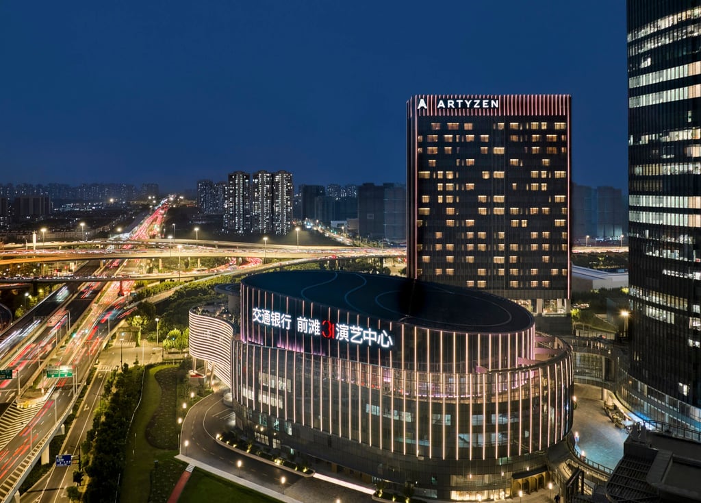 The Artyzen New Bund 31 Shanghai hotel, located in the Qiantan area of the city’s Pudong district, is easily accessed by car and public transit. The Artyzen New Bund 31 Shanghai hotel, located in the Qiantan area of the city’s Pudong district, is easily accessed by car and public transit.