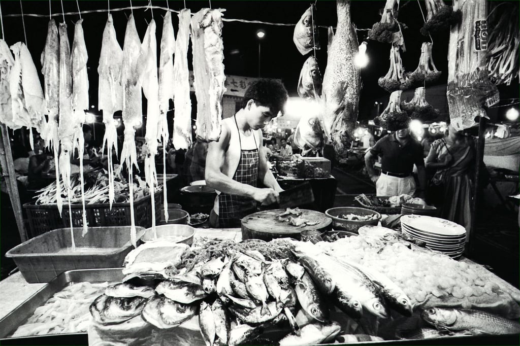 A seafood stall at the Tai Tat Tei night market in Sheung Wan, Hong Kong, in 1986. Picture: SCMP A seafood stall at the Tai Tat Tei night market in Sheung Wan, Hong Kong, in 1986. Picture: SCMP