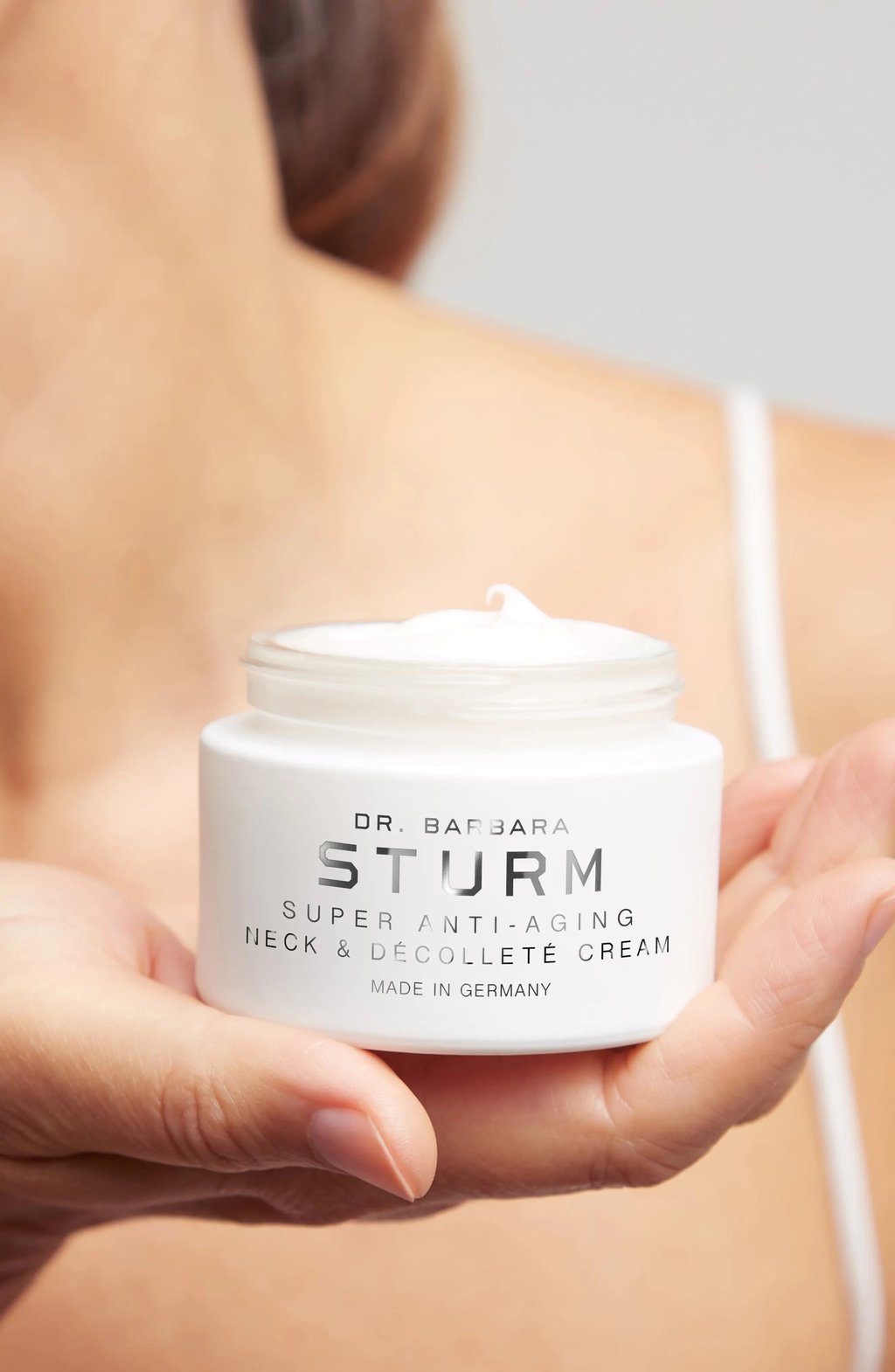 Dr Sturm’s Super Anti-Aging Neck & Décolleté Cream Dr Sturm’s Super Anti-Aging Neck & Décolleté Cream