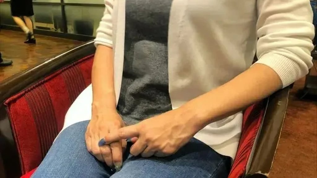The unidentified owner of the firm, above, discreetly helps victims of domestic violence and abuse to relocate. Photo: QQ.com