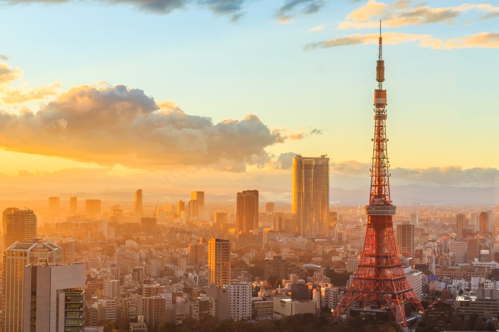 Tokyo at sunset. Japan has become a relatively inexpensive tourism destination amid the slump in its currency. Photo: Shutterstock Tokyo at sunset. Japan has become a relatively inexpensive tourism destination amid the slump in its currency. Photo: Shutterstock