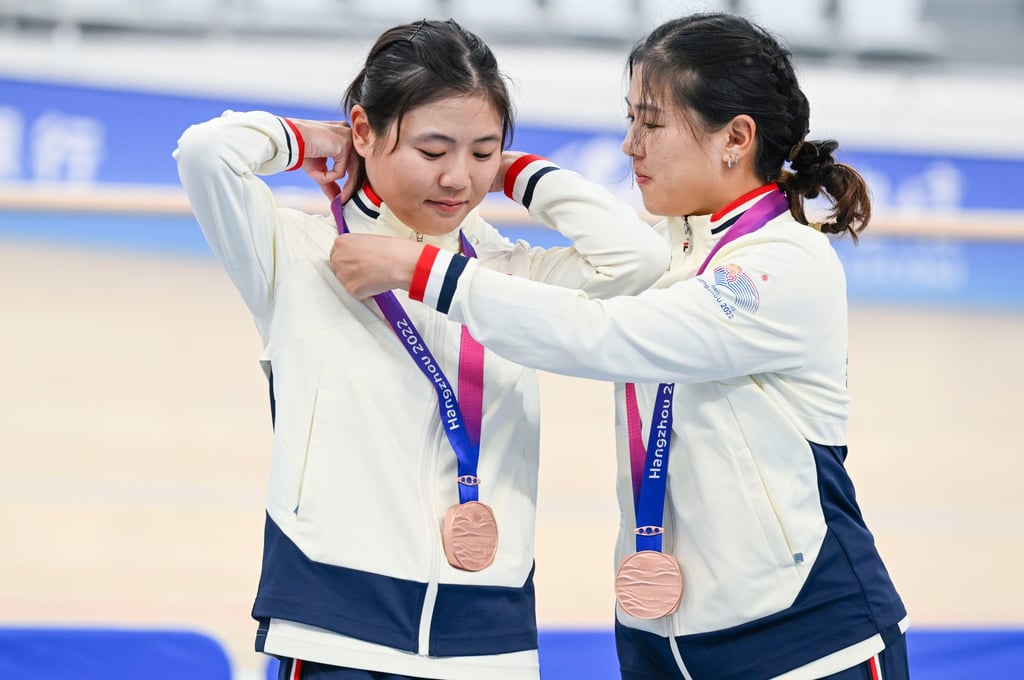 Chloe Leung (left) and sister Boey Leung Bo-yee win team pursuit bronze at last year’s Asian Games. Photo: Xinhua Chloe Leung (left) and sister Boey Leung Bo-yee win team pursuit bronze at last year’s Asian Games. Photo: Xinhua