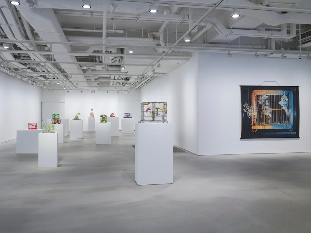 Hauser & Wirth’s new 10,000-square-foot space has a gallery and viewing rooms on the ground floor and first floor, making it easy for artists’ paintings, installations or sculptures to be moved in or out.