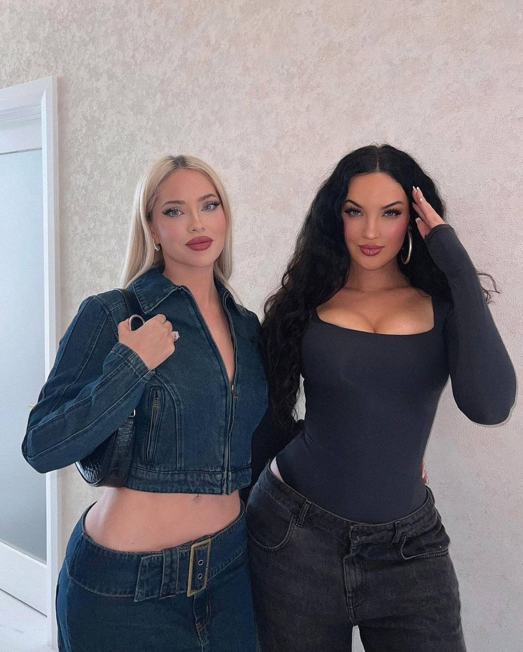 Olivia Pierson and fellow influencer Natalie Halcro own a swimwear line together. Photo: @oliviapierson/Instagram