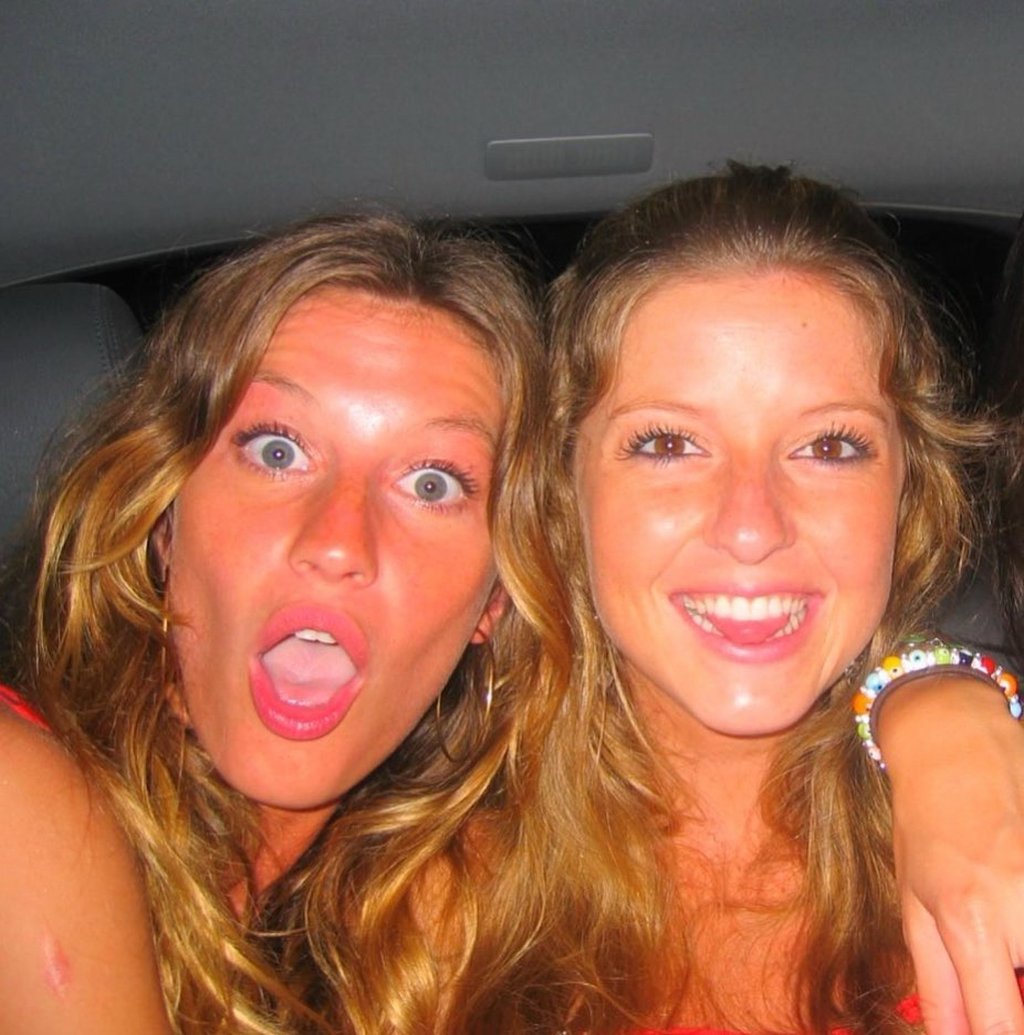 Gisele Bündchen has called her twin Patricia (pictured here) and other sisters her “best friends”. Photo: @gisele/Instagram