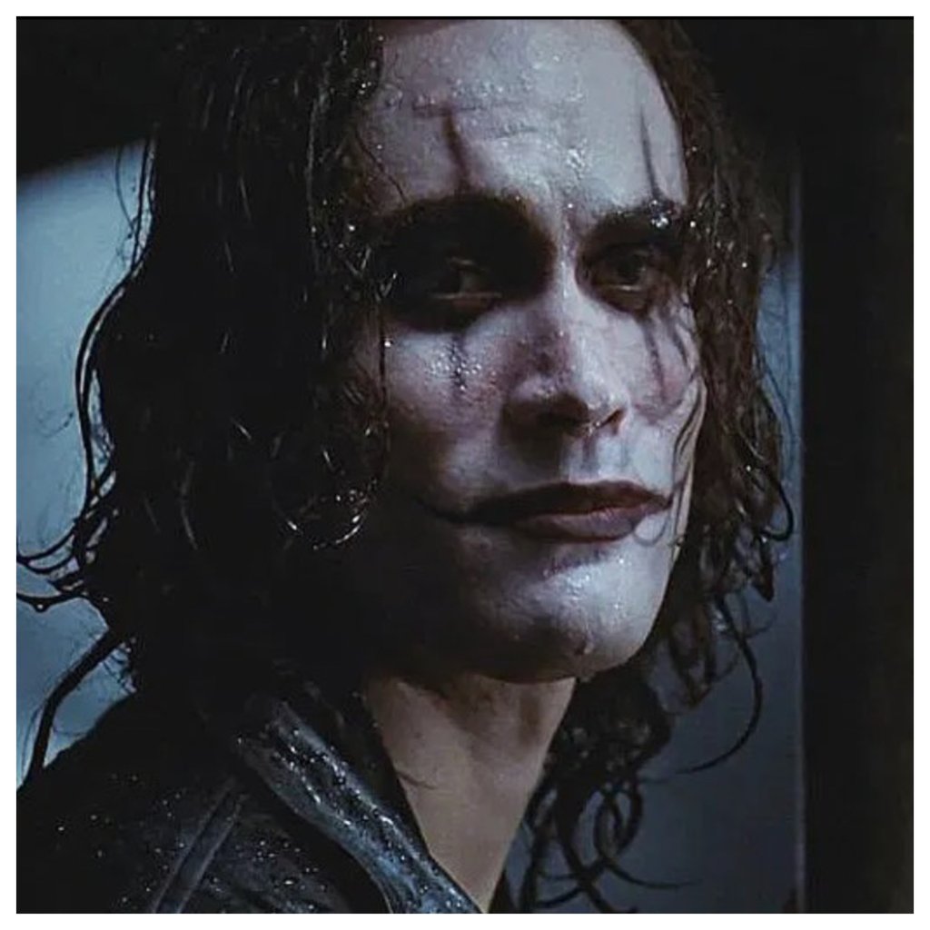 The son of Bruce Lee, Brandon Lee tragically died on the set of The Crow. Photo: @90svertigo/Instagram