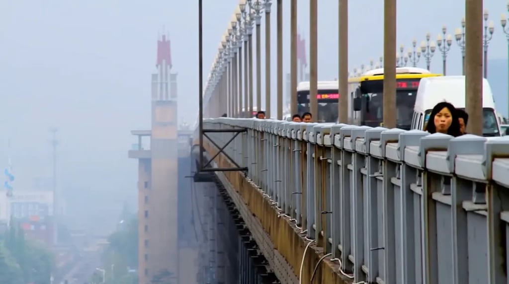 The bridge spans China’s longest river, the Yangtze, in the city of Nanjing. Photo: QQ.com