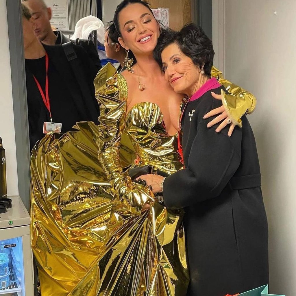 Katy Perry and her mum, Mary Hudson, backstage at the Coronation concert for the UK’s King Charles in May 2023. Photo: Instagram/@maryarises