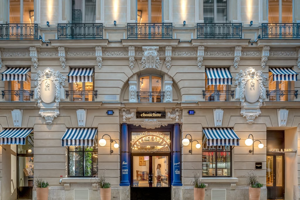The discreet facade of Chouchou Hôtel in Paris on Rue du Helder The discreet facade of Chouchou Hôtel in Paris on Rue du Helder