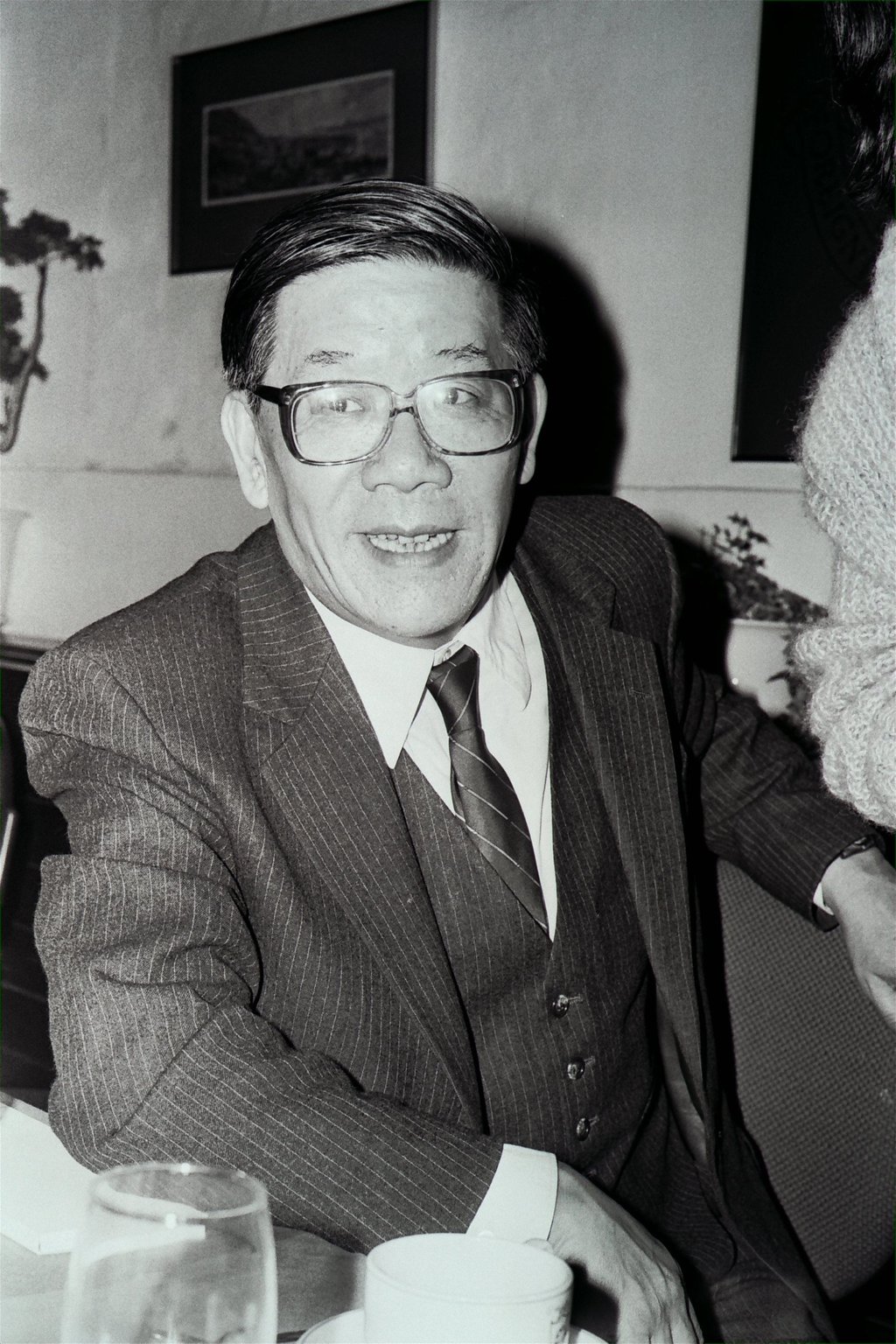 Actor and playwright Ying Ruocheng at the Foreign Correspondents’ Club, in Hong Kong, in 1985. Photo: SCMP