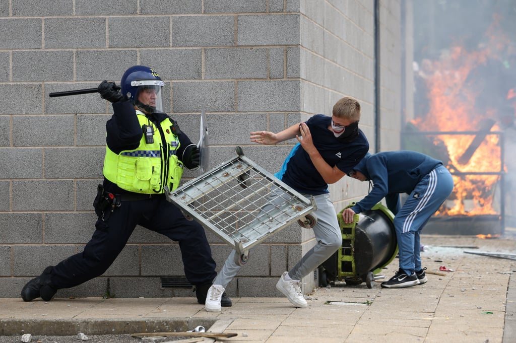 The violence is the worst in England in more than a decade. Photo: Reuters The violence is the worst in England in more than a decade. Photo: Reuters