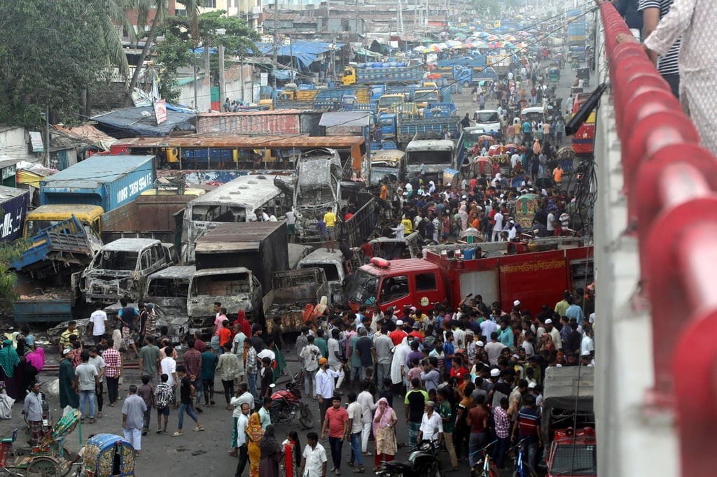 Alegría y temor entre los trabajadores migrantes de Bangladesh, atónitos por la salida de Hasina