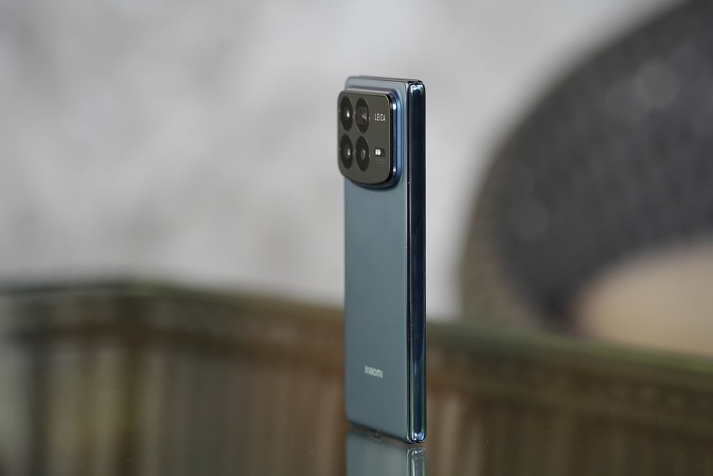 The Xiaomi Mix Fold 4 in its closed state. Photo: Ben Sin