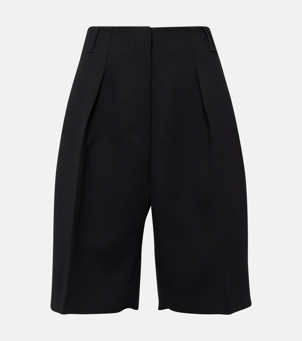 Jacquemus shorts (US$882)