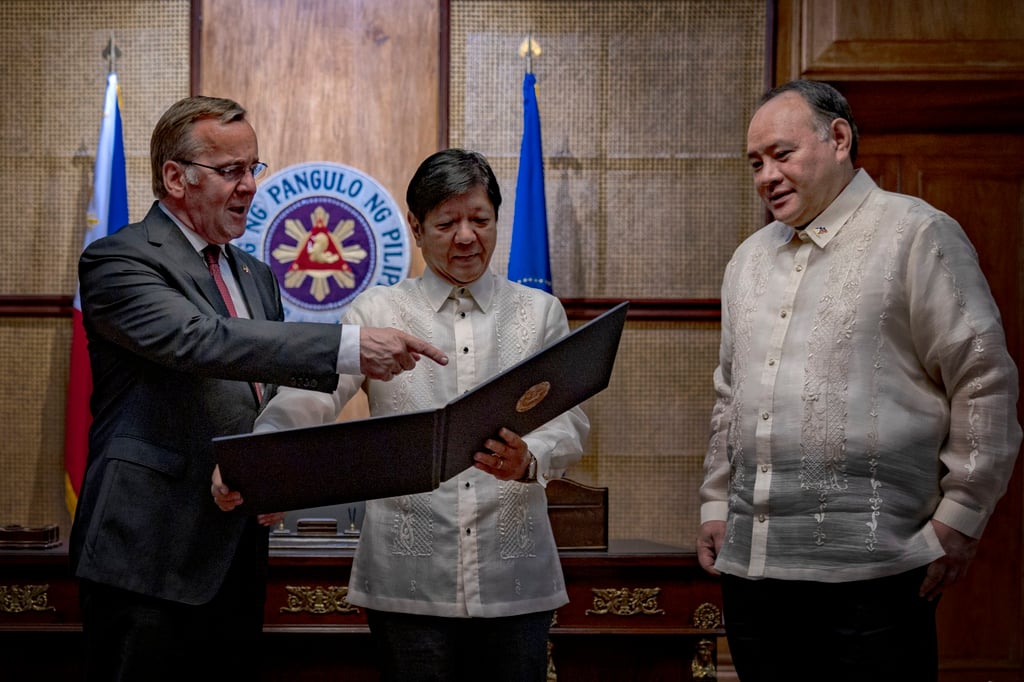 German Defence Minister Boris Pistorius, Philippine President Ferdinand Marcos Jnr and Philippine Defence Secretary Gilberto Teodoro in Manila on August 5. Germany and the Philippines plan to sign a defence cooperation pact later in 2024. Photo: EPA-EFE
