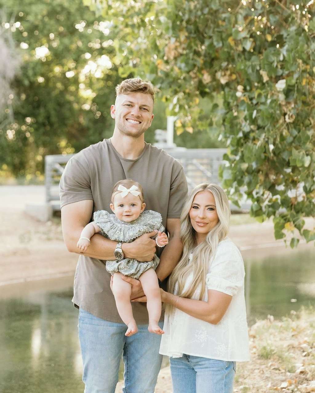 MyKayla Skinner and her husband Jonas Harmer with their daughter. Photo: @mykaylaskinner2016/Instagram
