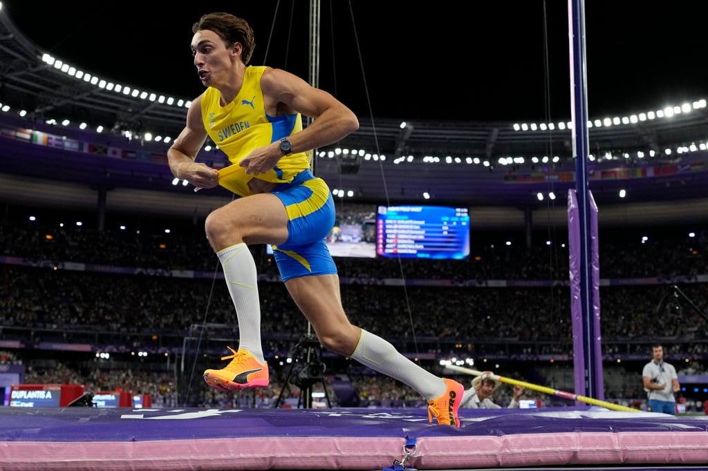 Sweden’s Armand Duplantis set a world record in Paris and will surely defend his title in Los Angeles. Photo: AP Sweden’s Armand Duplantis set a world record in Paris and will surely defend his title in Los Angeles. Photo: AP