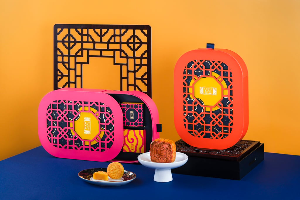 China Tang’s collection features two varieties: white lotus seed paste with double egg yolks, and mini crafted egg custard. Photo: China Tang