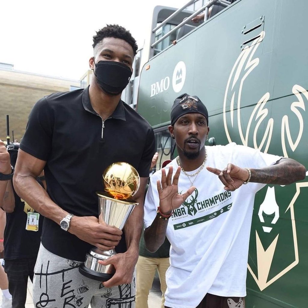 Giannis Antetokounmpo celebrated his first NBA championship with a costlier Rolex, the Sky-Dweller. Photo: @niccoloy/Instagram