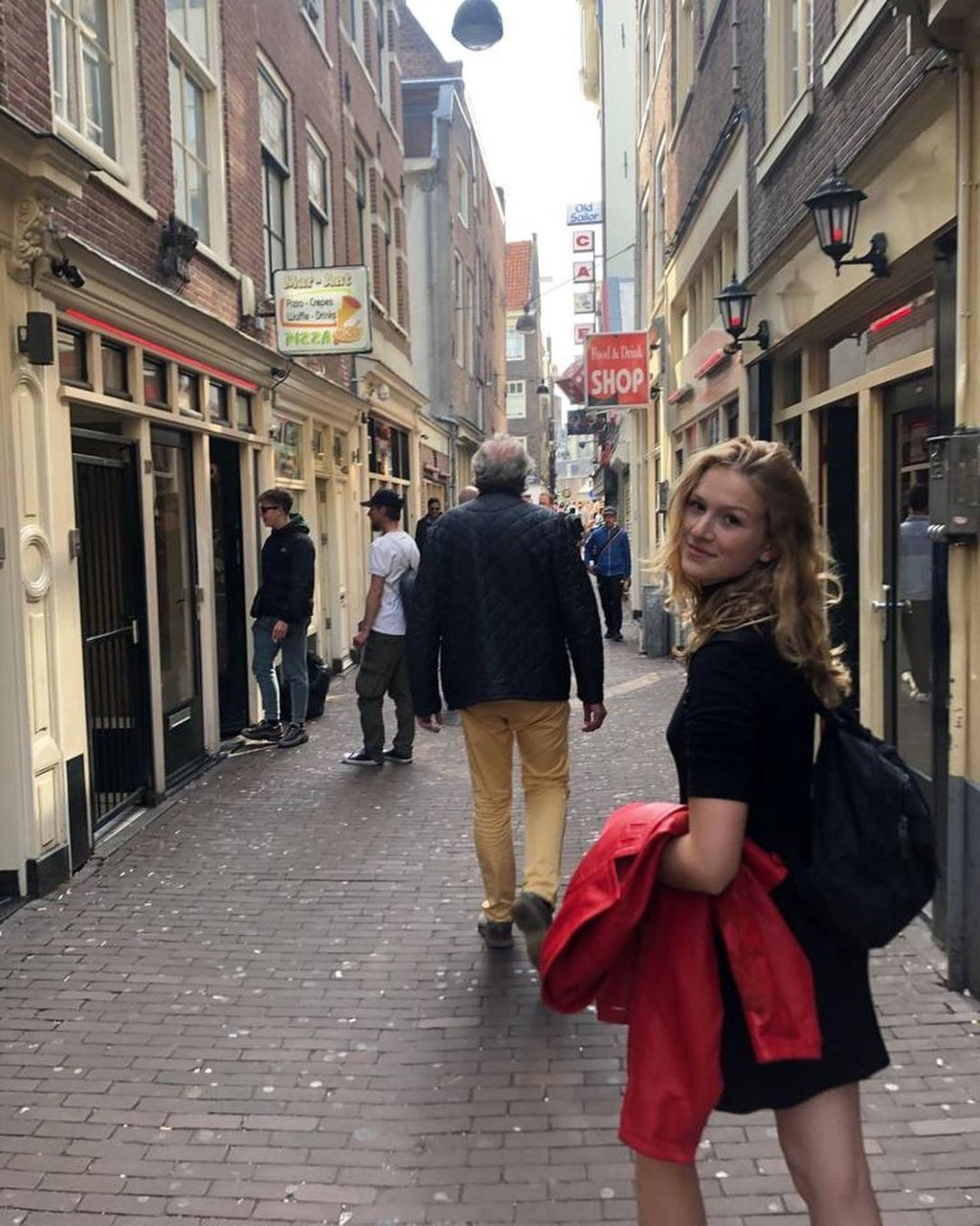 Isabela Ferrer split her time between Northern Ireland and New York when she was growing up. Photo: @isabela.ferrer/Instagram