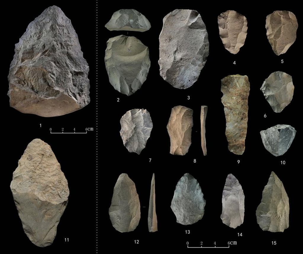The team found hundreds of sharpened blades and stone flakes at the site. Photo: Henan Provincial Institute of Cultural Relics and Archaeology