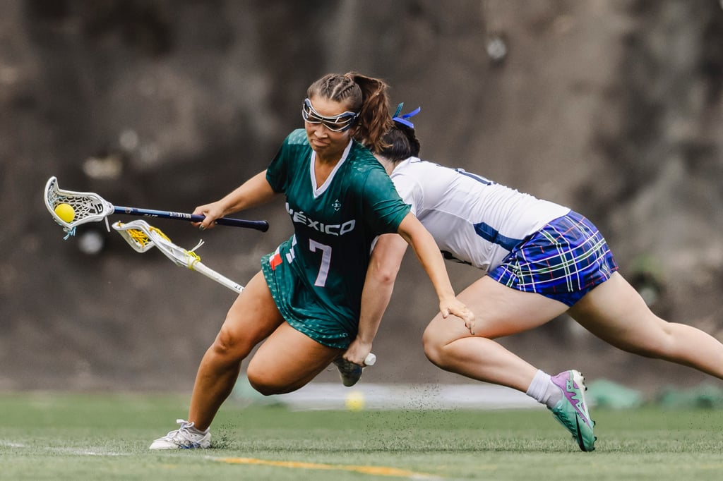 Isabella Morales of Mexico on the charge against Scotland. Photo: Vivian Lee Isabella Morales of Mexico on the charge against Scotland. Photo: Vivian Lee