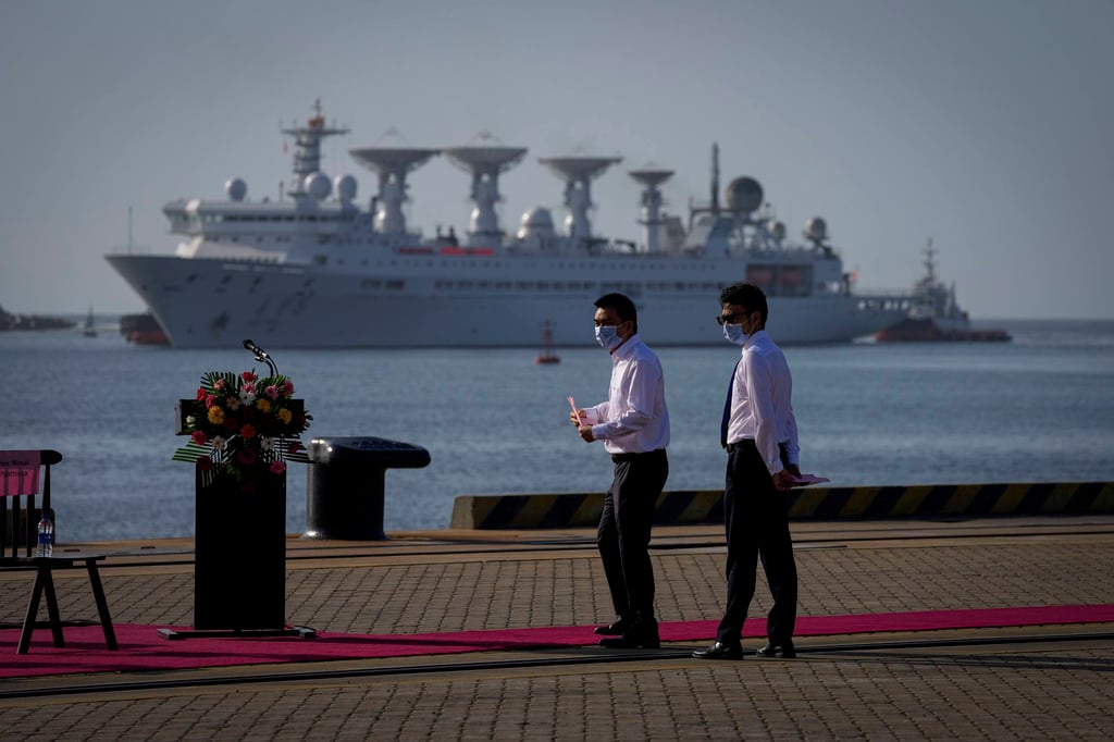 Chinese expatriates in Hambantota, Sri Lanka, prepare to welcome a research ship on August 16, 2022. Photo: AP