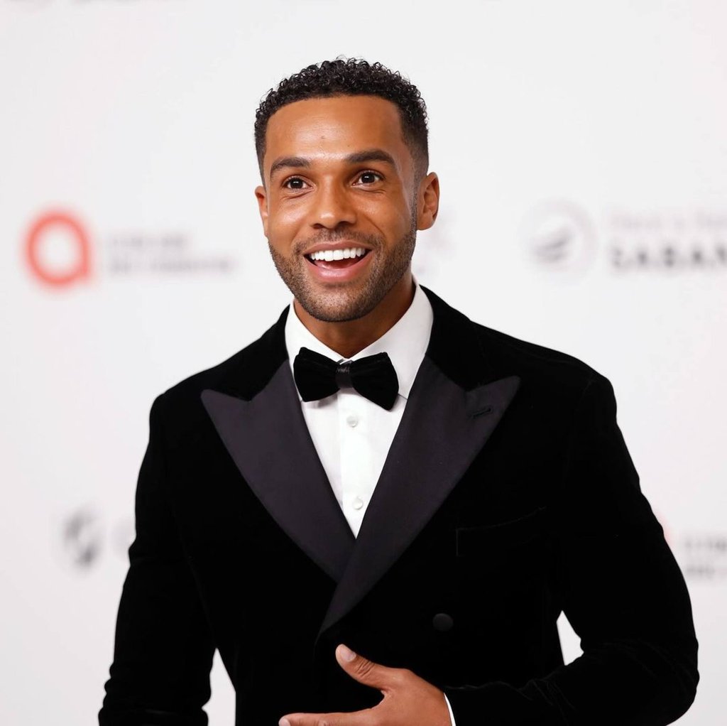 Handsome Lucien Laviscount is one of the stars of Emily in Paris. Photo: @its_lucien/Instagram