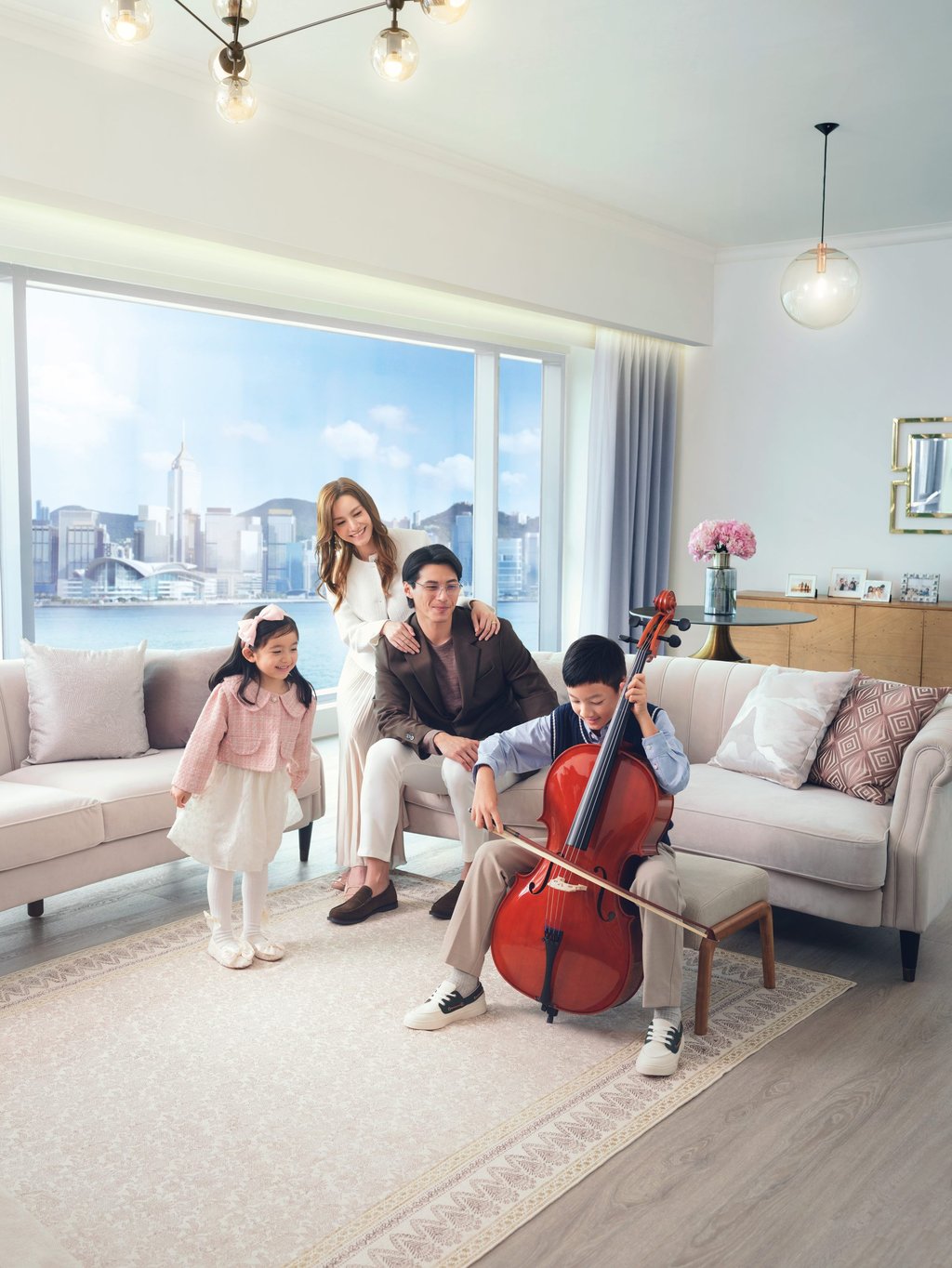 AIA Hong Kong is supporting the Hong Kong government’s new Capital Investment Entrant Scheme, which is aimed at encouraging asset owners to settle in the city, in turn boosting the local economy and pool of talent. AIA Hong Kong is supporting the Hong Kong government’s new Capital Investment Entrant Scheme, which is aimed at encouraging asset owners to settle in the city, in turn boosting the local economy and pool of talent.