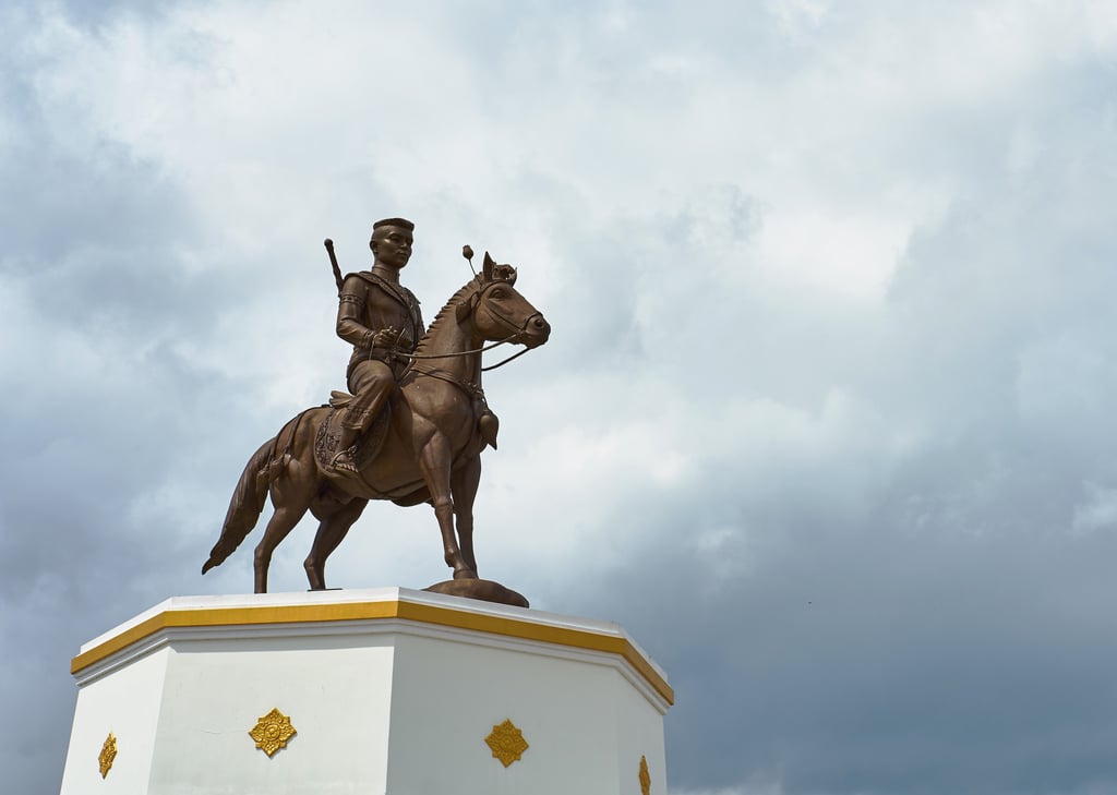 The statue of King Naresuan in Mae Rim district, Chiang Mai. Photo: Shutterstock