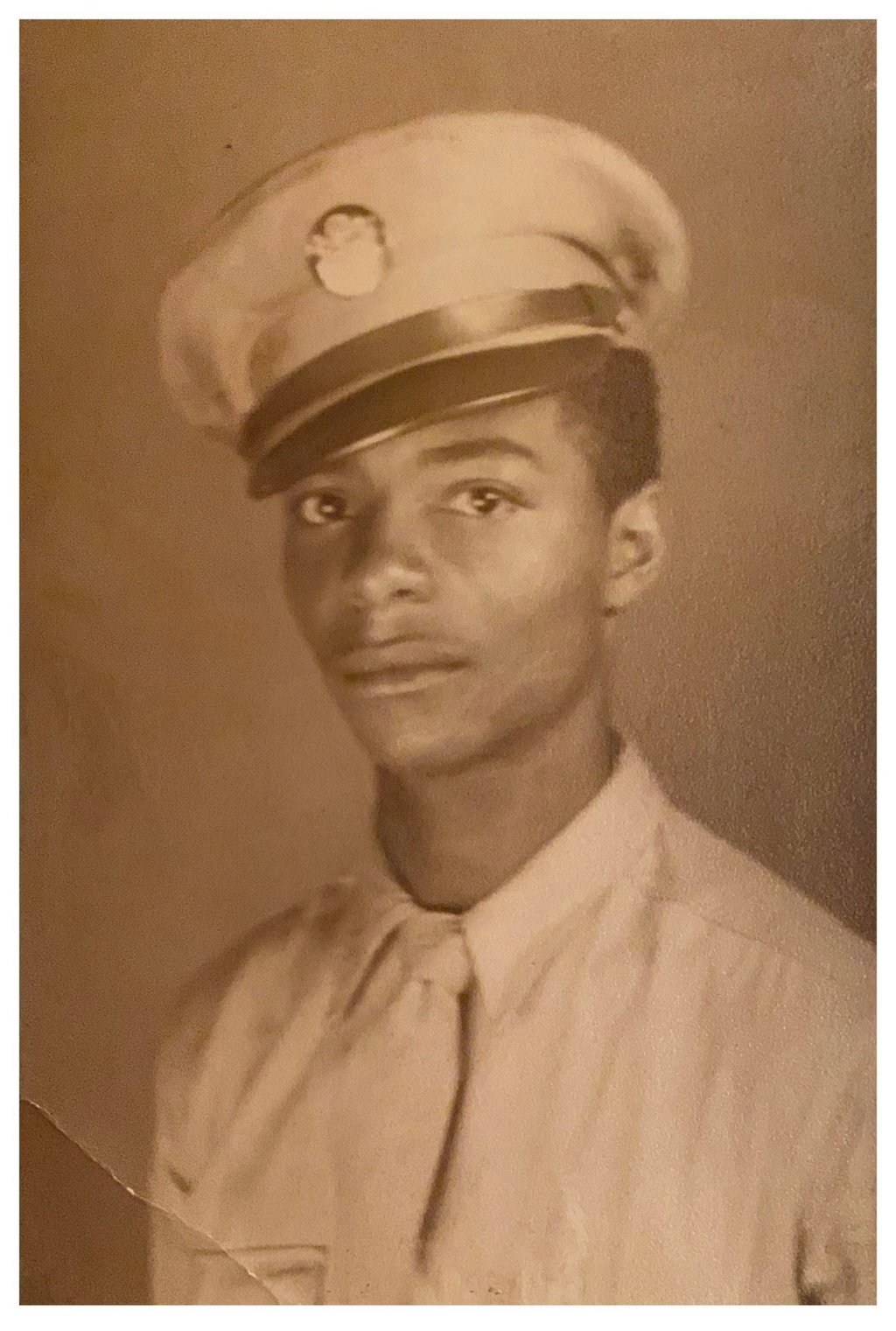 Mariah Carey’s father Alfred Roy Carey joined the military. Photo: @MariahCarey/X