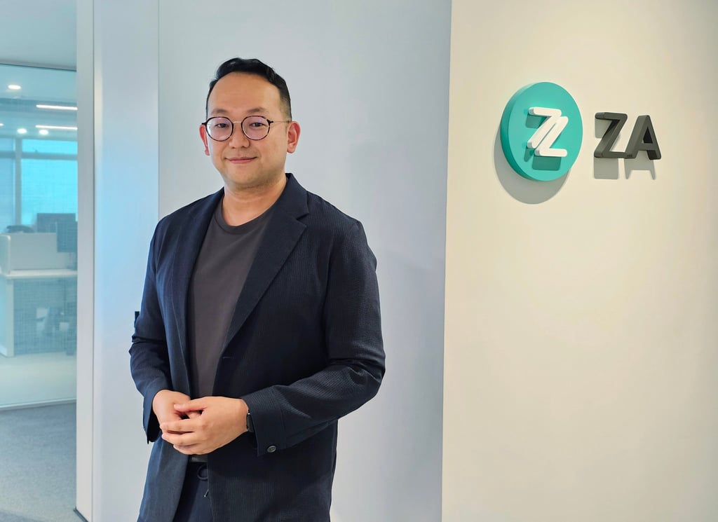 Calvin Ng, alternate CEO of ZA Bank, said the online-only lender’s fee income continues to grow. Photo: Enoch Yiu Calvin Ng, alternate CEO of ZA Bank, said the online-only lender’s fee income continues to grow. Photo: Enoch Yiu