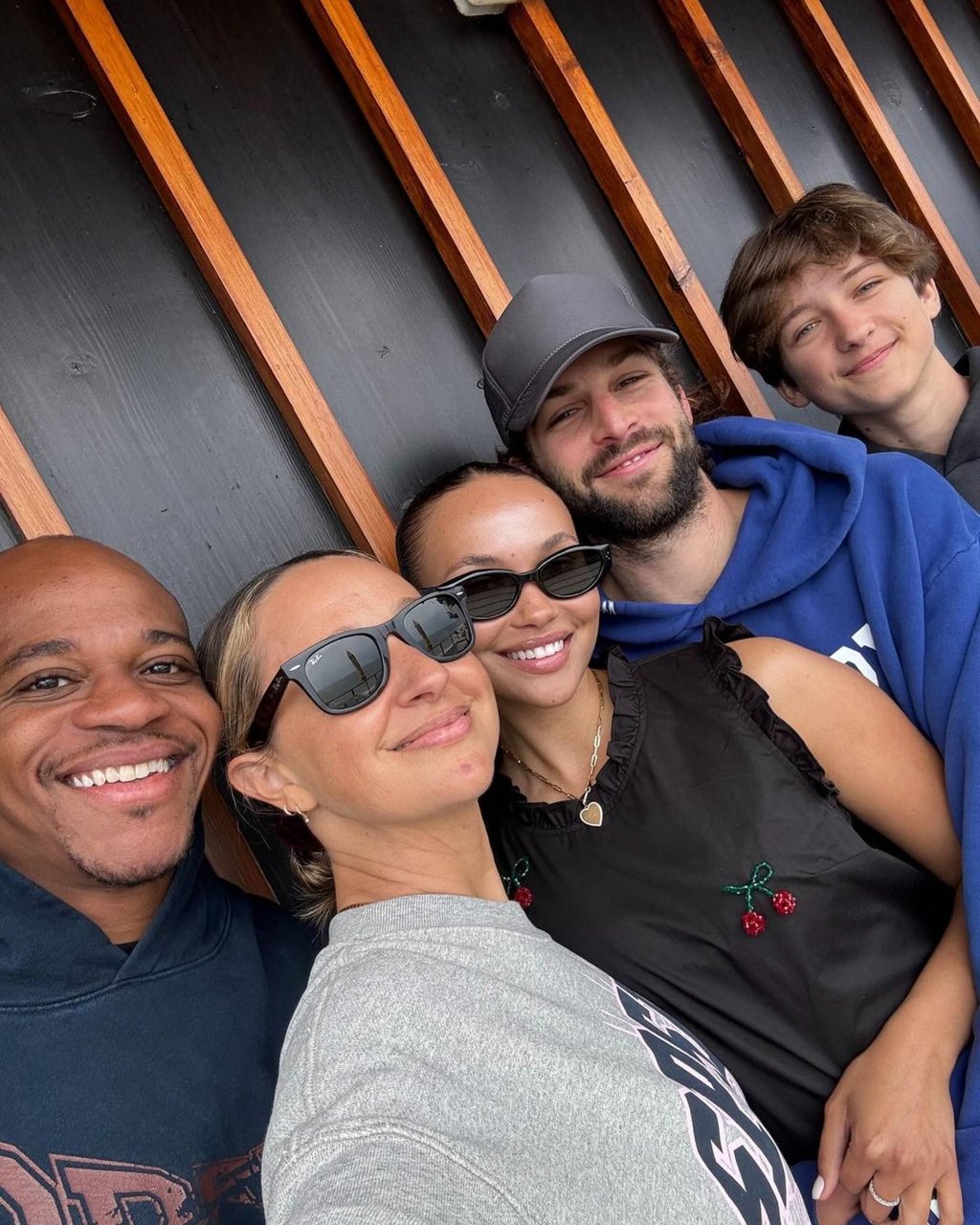 Who is Jennifer Meyer s billionaire heir fiance Geoffrey Ogunlesi 14 years her junior the music mogul represents Young Thug and his Nigerian lawyer dad once bought Gatwick Airport South China Morning ...