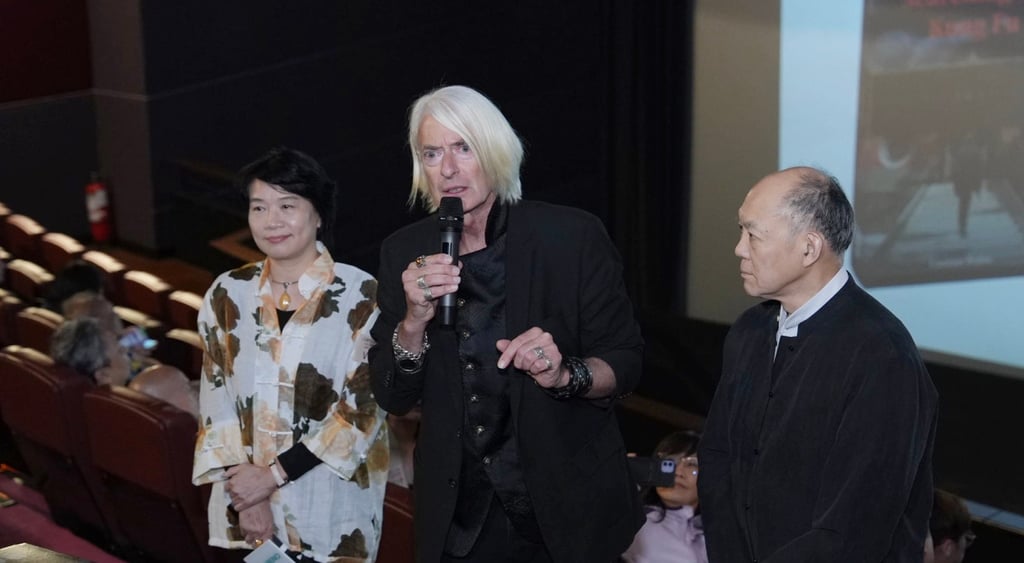 Brahm speaks to the audience ahead of the Hong Kong premiere of his new documentary film about his journey to discover the true essence of kung fu. Photo: Sino United Publishing