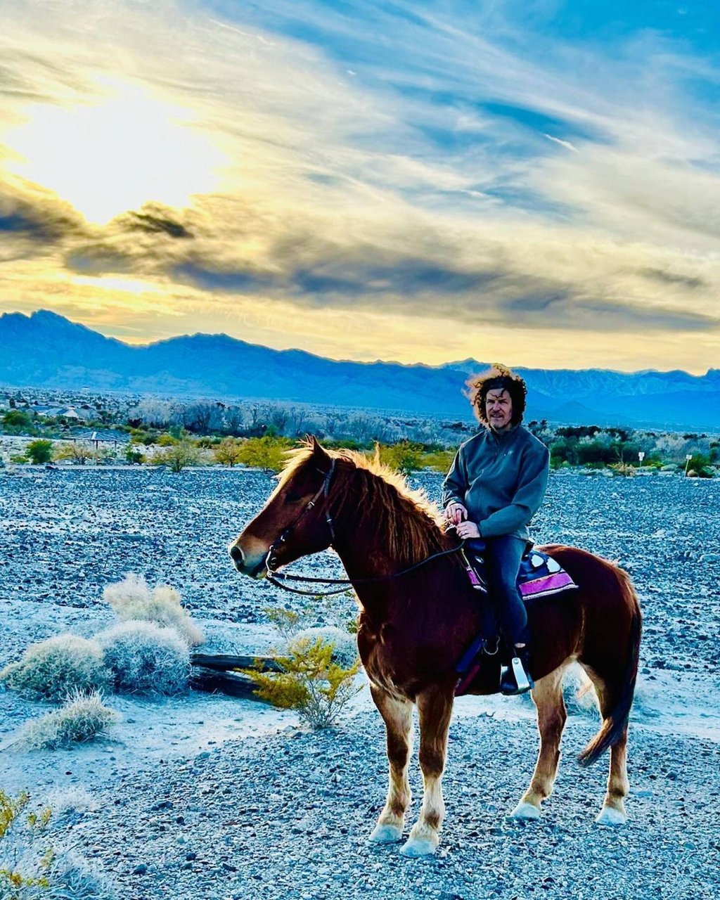 Shania Twain's Husband: Everything To Know About Her 2 Marriages –  Hollywood Life, image size:1024x1280