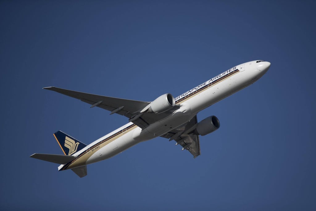 A Singapore Airlines plane takes off. More flights now operate between Singapore and China than before the pandemic. Photo: Bloomberg