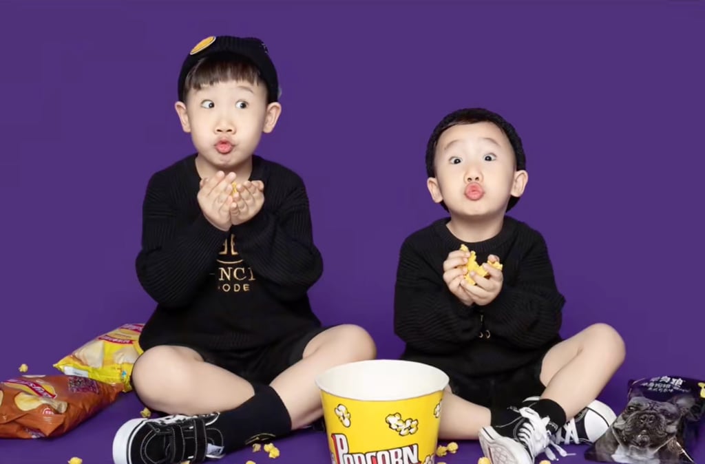 “Bo Ge Wei Wu” showcases brothers Wang Jianbo, 10, and Wang Yibo, 8, from Heilongjiang, delighting netizens with their daily life. Photo: ixigua.com