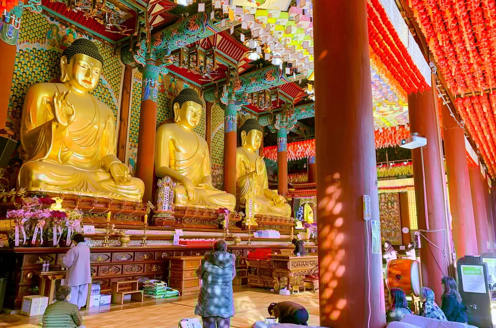 During the Asian financial crisis, many desperate individuals in South Korea resorted to stealing from donation boxes in temples. Photo: Shutterstock