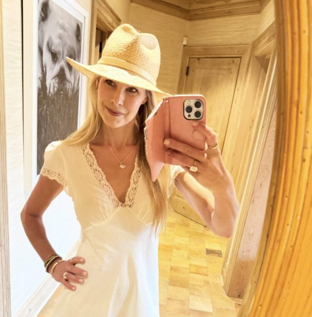 Who is Beth Ostrosky Stern? The wife of Howard Stern, the SiriusXM