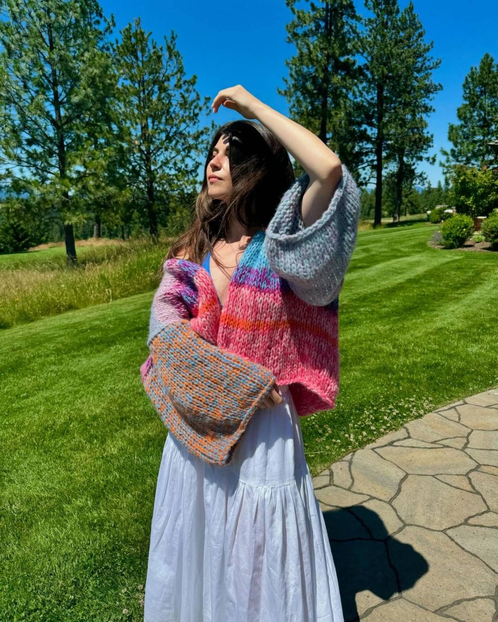 Olivia Jade Giannulli’s sister Isabella Rose Giannulli loves to knit. Photo: @bella/Instagram