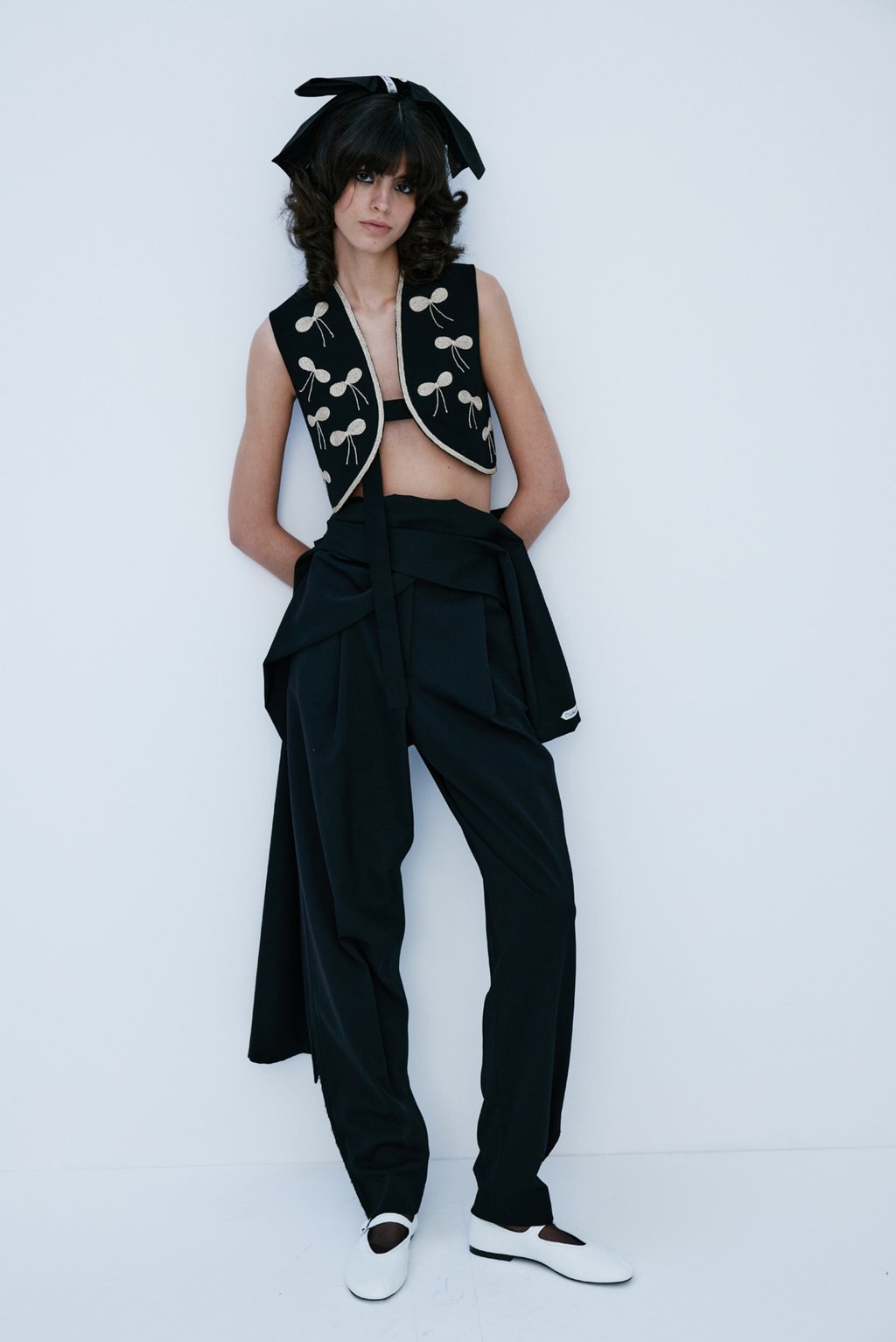 Nackiye is one of the fresh new brands introducing Turkish fashion to the world, including the pictured Sherif Crop Vest in black from their pre-fall 2024 collection Nackiye is one of the fresh new brands introducing Turkish fashion to the world, including the pictured Sherif Crop Vest in black from their pre-fall 2024 collection