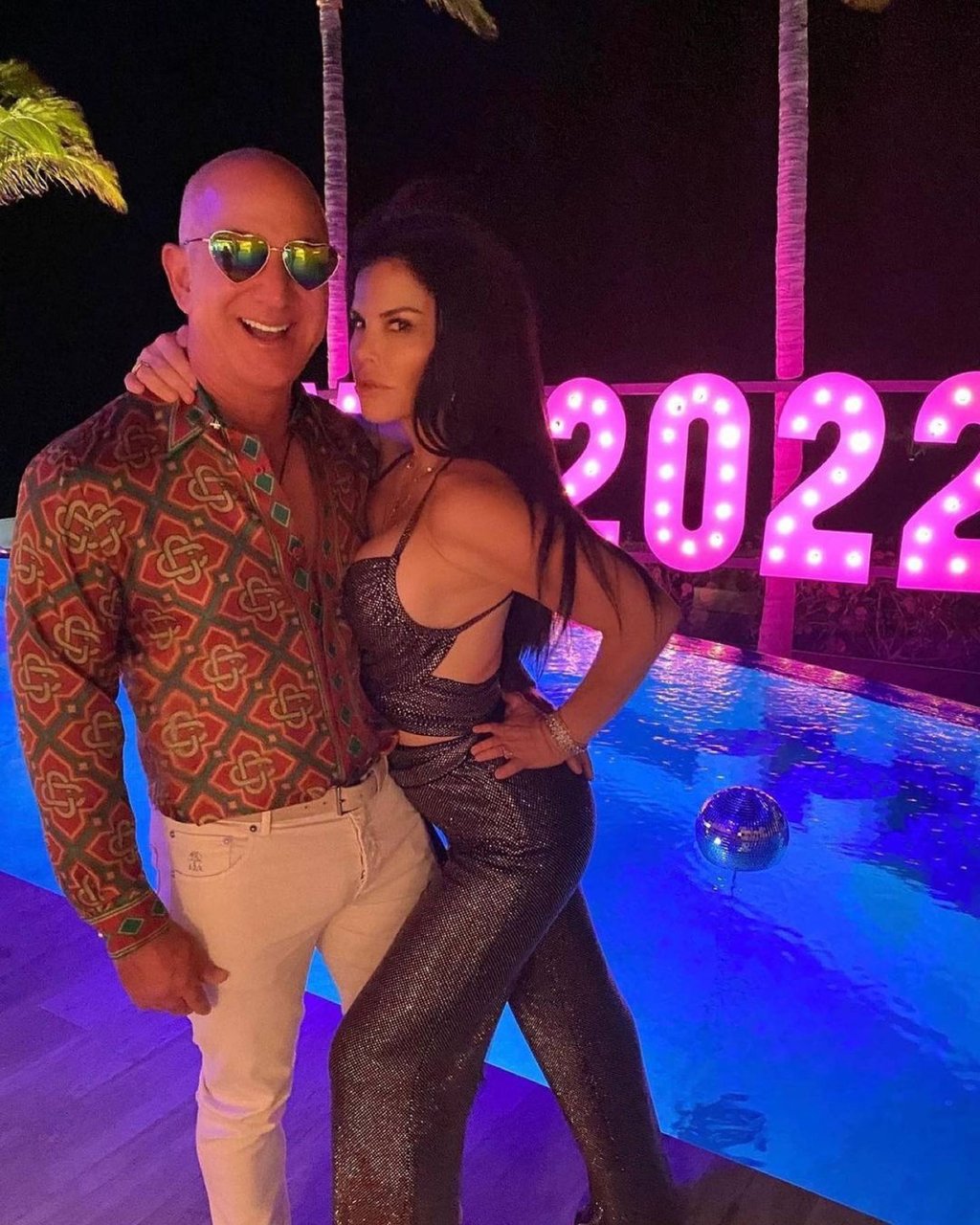 Jeff Bezos and Lauren Sanchez invited guests to eat McDonald’s at his 60th birthday. Photo: @laurenwsanchez/Instagram