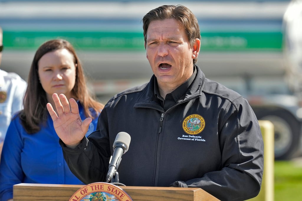 Florida Governor Ron DeSantis holds a news conference at a fuel depot in Plant City, accompanied by Florida Attorney General Ashley Moody. Photo: AP