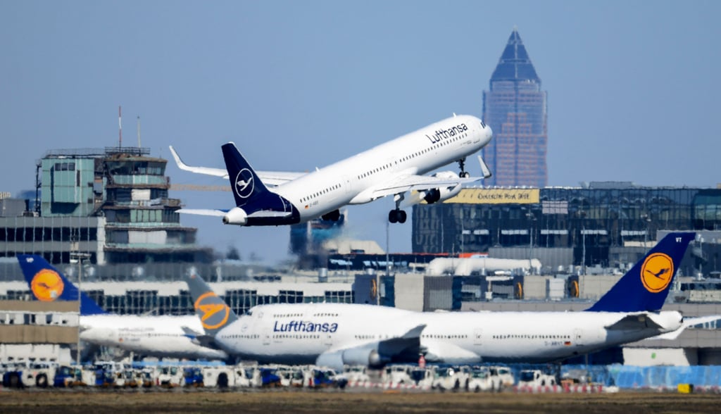 A Lufthansa plane takes off at Frankfurt Airport in Germany in March 2020. Photo: AP A Lufthansa plane takes off at Frankfurt Airport in Germany in March 2020. Photo: AP